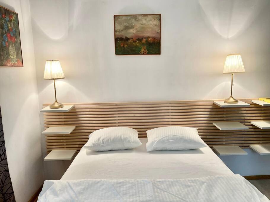 Beautiful Villa With Garden In Milanowek Экстерьер фото